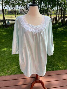 Vintage Stardust Womens Mint Green Nightgown With Lace Trim & 3/4 Sleeves